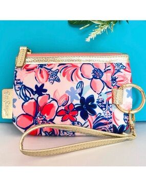 LILLY PULITZER ~ Small Floral Wristlet w/Gold Strap Hardware Coral Pink Inner
